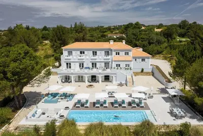 Image de Quinta da Serra | Pool and Jacuzzi | Sintra View