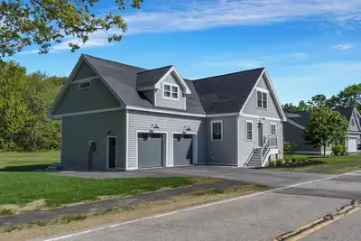 Image de Brand New 3 Bedroom House in Old Orchard Beach w WiFi, Ac, Near Beach & Portland