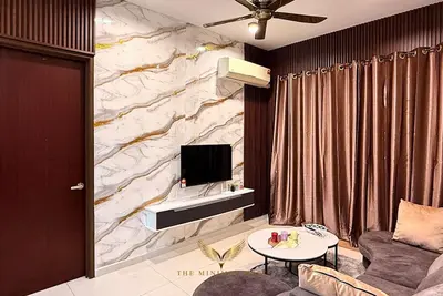 Image de Cozy 2br Suite @ Country Garden Danga Bay | Near Ciq • WiFi • Netflix• Seafront