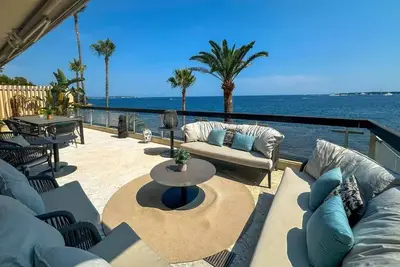 Image de Appartement de 4 pièces avec vue mer