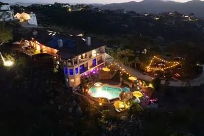 Image de Sky Candy Estate - Sunrise+Sunset Views, Pool, Spa