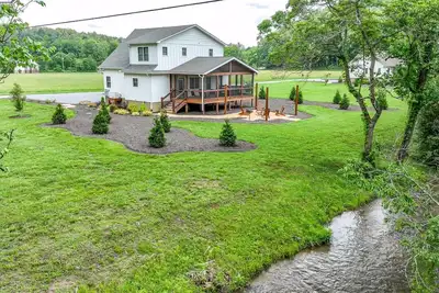 Image de Mountaintown Retreat