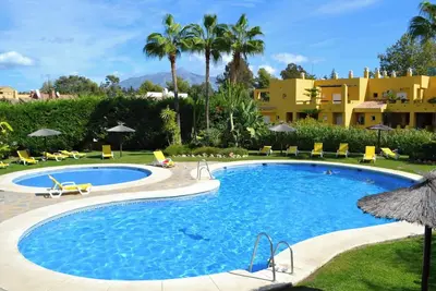 Image de Homerez - Appartement élégant à Marbella, piscine