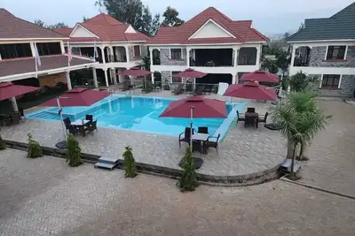 Image de 6-bedroom villa near Kisumu Airport along Riat Hills.