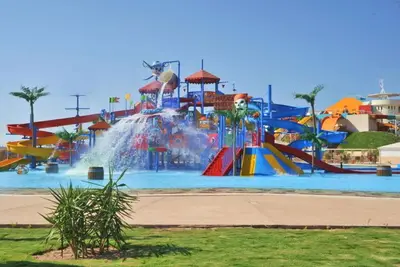 Image de 3 Sun-Kissed Suites with Pool, Snack Bar & Close to Hurghada Attractions