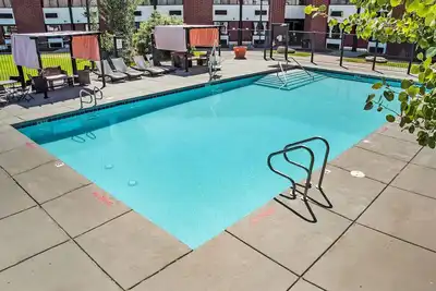 Image de Tranquil Getaway Perfect for Families & Pet Lovers in Cedar! Pool Access!