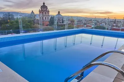Image de 2 Centrally Located Rooms in San Luis Potosí | Walk to Museums & Historic Sites