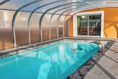 Image de Homerez - Appartement moderne avec piscine à Plan-d'Aups 55 m² - Spa inclus​