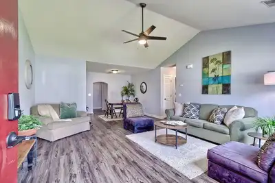 Image de 7 beds~10 mins to Ft Jackson!