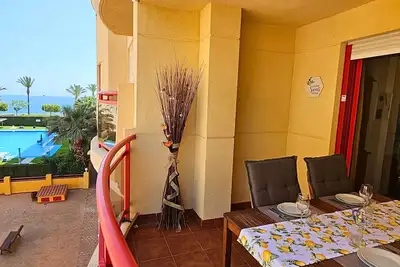 Image de Happy Holidays Villajoyosa by Bookaparadise