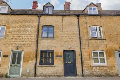Image de Elm Cottage, pet friendly, with open fire in Moreton-In-Marsh