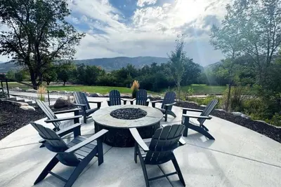 Wolf Creek Golf View Condo with Mountain Views