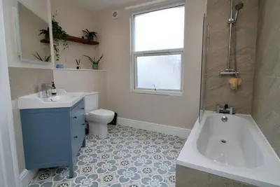 Image de New Bilton House\n2 bedroomed close to town centre