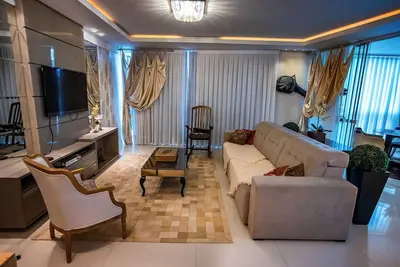 Image de Apartment with 3 suites - Meia Praia