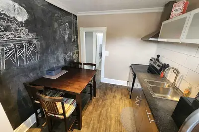 Image de Delightful Dufferin Street Apartment