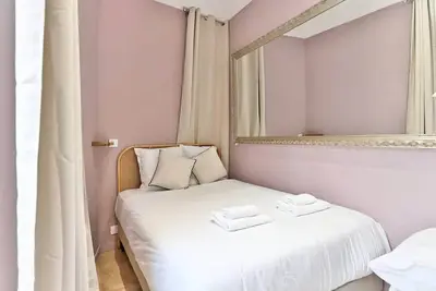 Image de Appartement élégant – 2br, climatisé, Paris 17