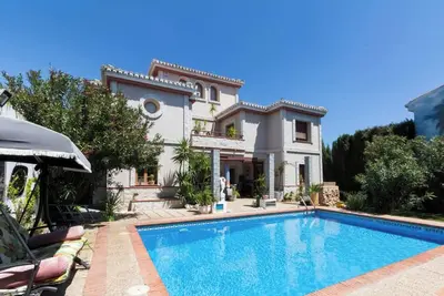 Image de Homerez - Villa à Padul avec piscine privée