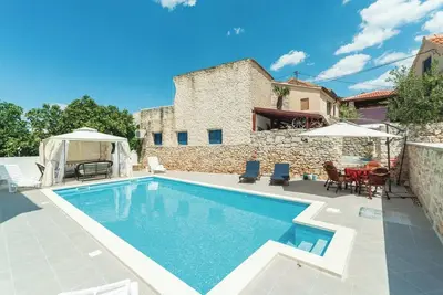 Image de Homerez - Villa à Jezera, piscine privée