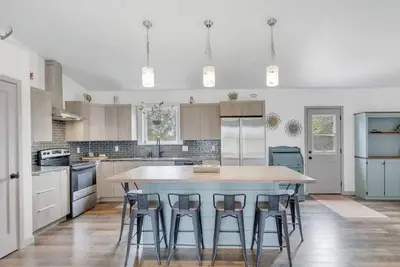 Image de 2-bedroom close to Saugatuck and South Haven! ! Pet friendly-hot tub