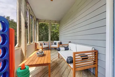 6Mins to Beach, Hot Tub & Dog Friendly