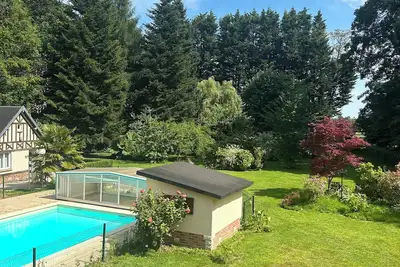 Image de logement indépendant dans longère avec piscine privative