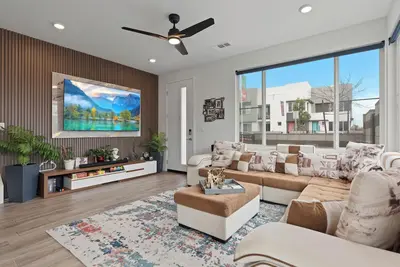Image de Luxury Modern 3/2 Home Near Ontario Airport