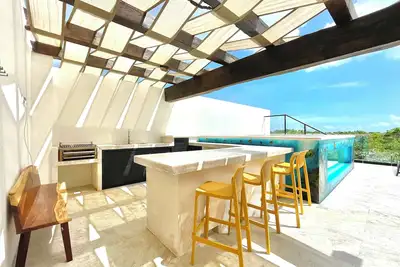 Image de Scenic Luxury Penthouse/ Private Pool/ Peaceful Upscale Stay