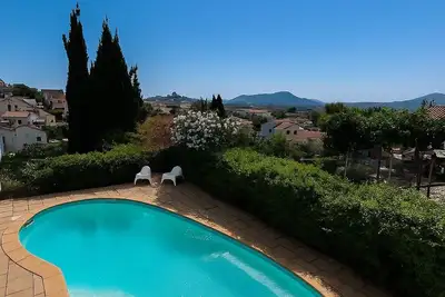 Image de Séjour détente : villa avec piscine privée