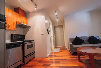 Image de Furnished 2 Bedroom Waterfront Station 440 Richards
