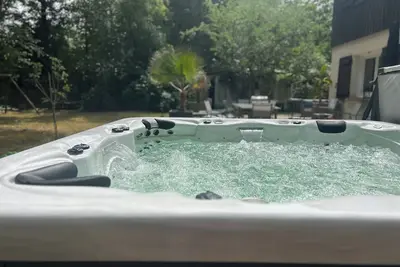 Image de Lacanau, Villa haut de gamme  avec jacuzzi privé, parc la Marina de Talaris