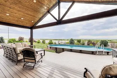 Image de Private Hot Tub + Game Room: Keenesburg Getaway!