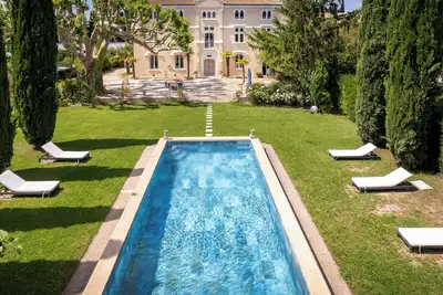 Image de Chateau 18eme avec piscine