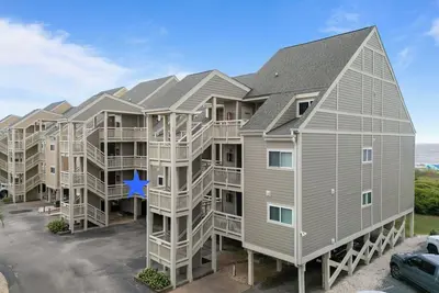 Image de Stingwray Cove: Cozy 2-Bedroom Ocean front Condo
