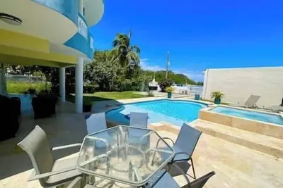 Image de Villa del Mar -Pool/Hot tub -sleeps10. Steps from Kite boarding Beach