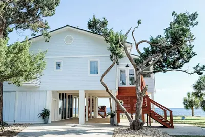 Image de Stunning views from this 2br 2ba home in Crawfordville