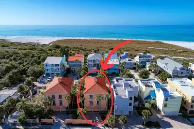 Image de Vitamin Sea |Dog-friendly Spanish-style Townhome, Steps to Sk Beach & Village