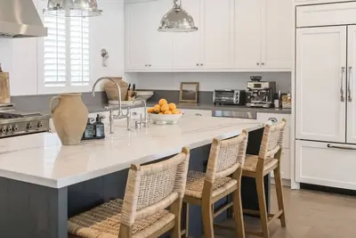 Image de Designer 4-bedroom house in the heart of Downtown Mb!