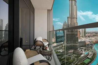 Image de Sky-High Luxury 2br • Burj View • Walk Dubai Mall