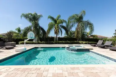 Image de Luxury & Fun Await at Your Paradise, Orlando Villa 1000