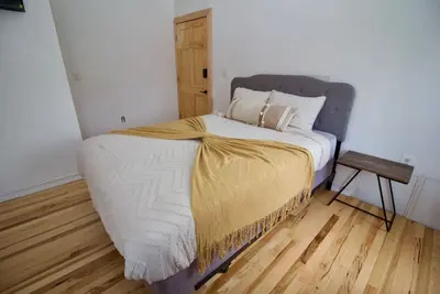 Image de The Barton – 3bd/1bth Apartment in Brooklyn