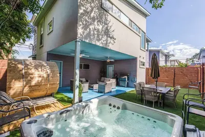 Image de The Q - Austin Spa, Sauna, Gym, Backyard 7 Bed Ut Home Atx