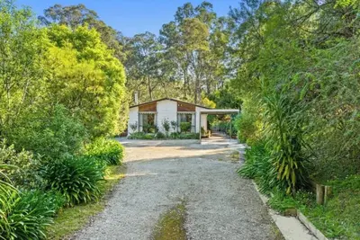 Image de Nestle in Boulton - Old Style Cottage in a secluded location