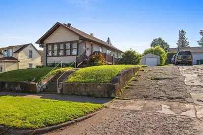 Image de House on the Hill | Dog-Friendly