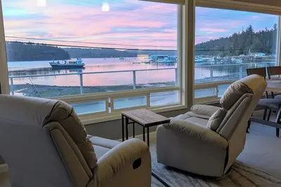 Image de Deception Pass Waterfront Stay on Cornet Bay, 2 Bed, 1 Bath, Luxury Touches
