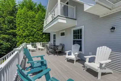 Image de Gem of Narragansett Beach, House Retreat!