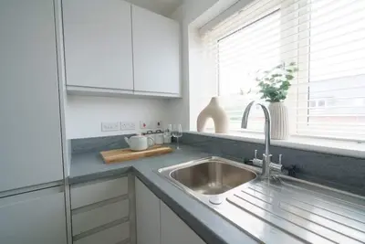 Image de Riverside Haven in Woodbridge | Private Balcony