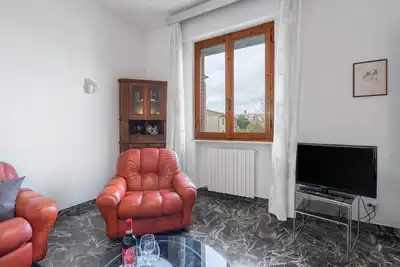 Image de Confortable appartement avec climatisation, Wifi, Tv et balcon, près de San Gimignano