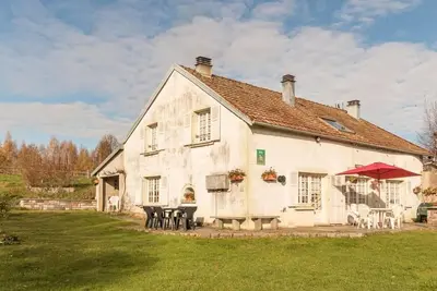 Image de Gîte authentique 5 pers avec cheminée et jardin