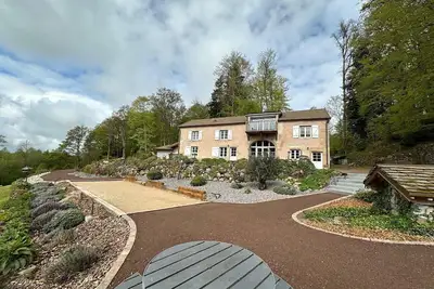 Image de Gîte du Bois des Hauts : Confort en pleine nature, proche Plateau des 1000 Étangs