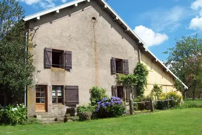 Image de Grande maison rénovée avec Wifi, idéale pour familles
